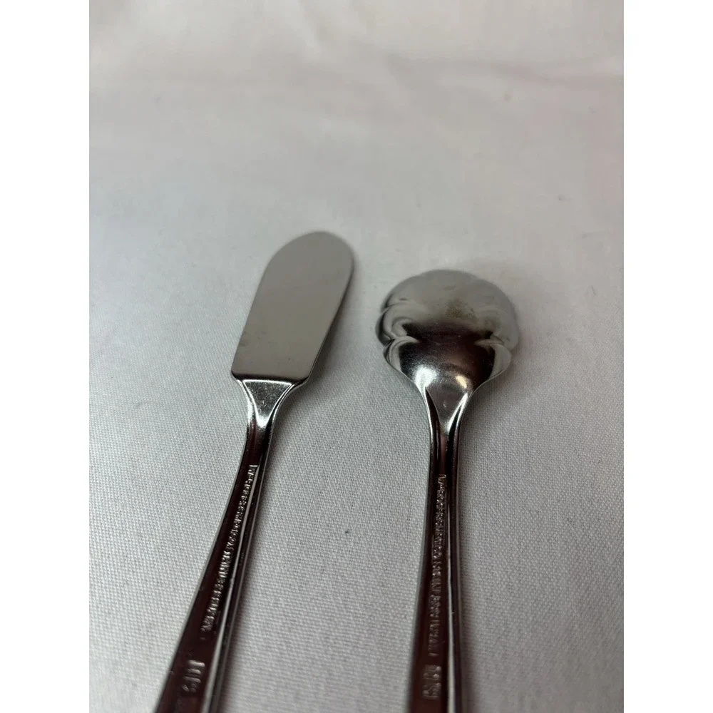 WM Rogers Stainless Steel Cheese Knife & Jelly Spoon Silver Glossy‎ Handle